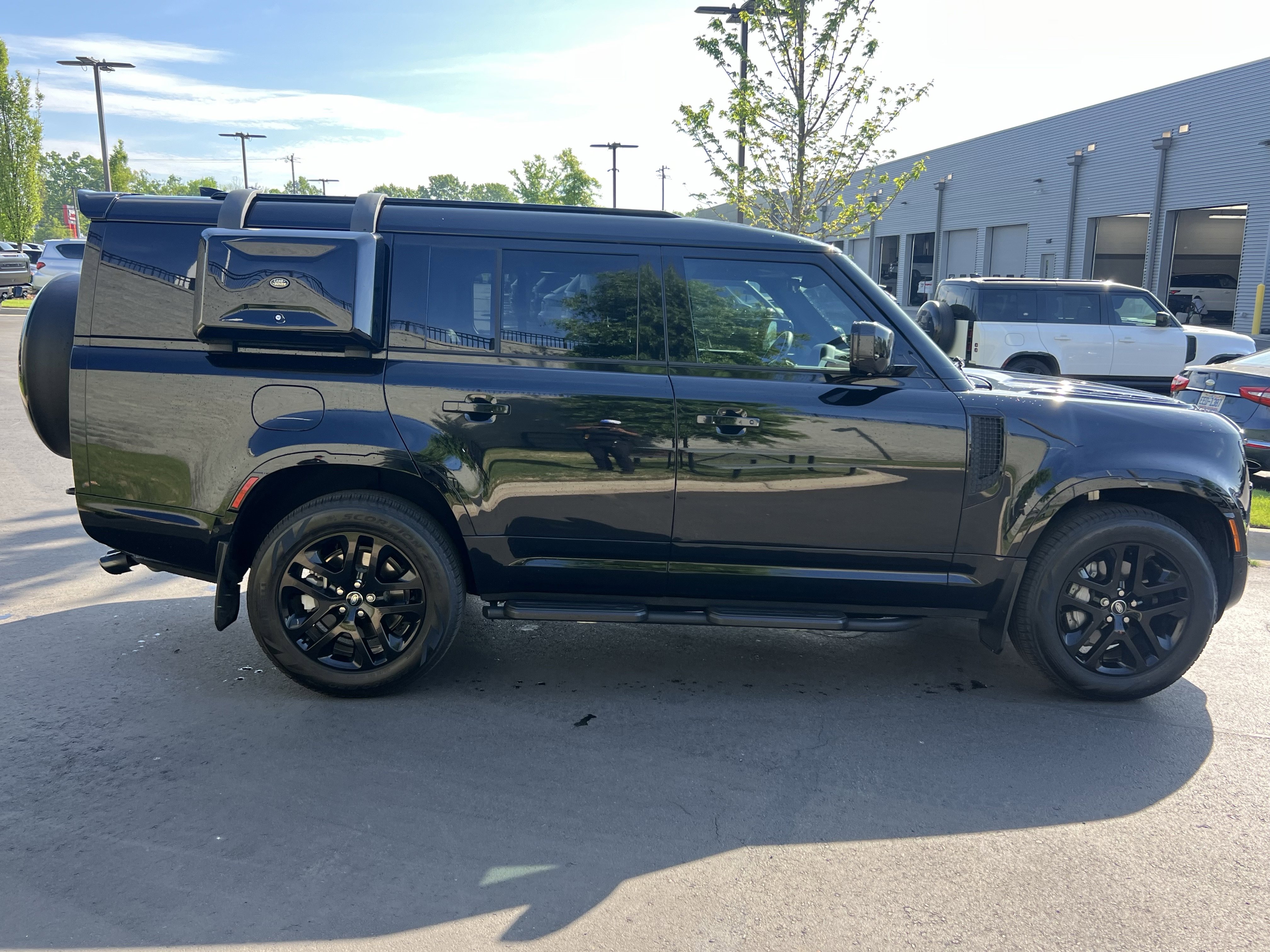 Used 2024 Land Rover Defender 130 Outbound image 9