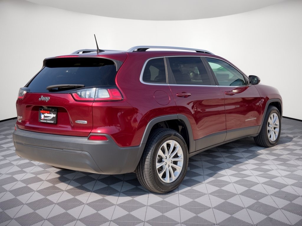 Used 2019 Jeep Cherokee Latitude w/ Popular Appearance Group AWD/4WD image 9