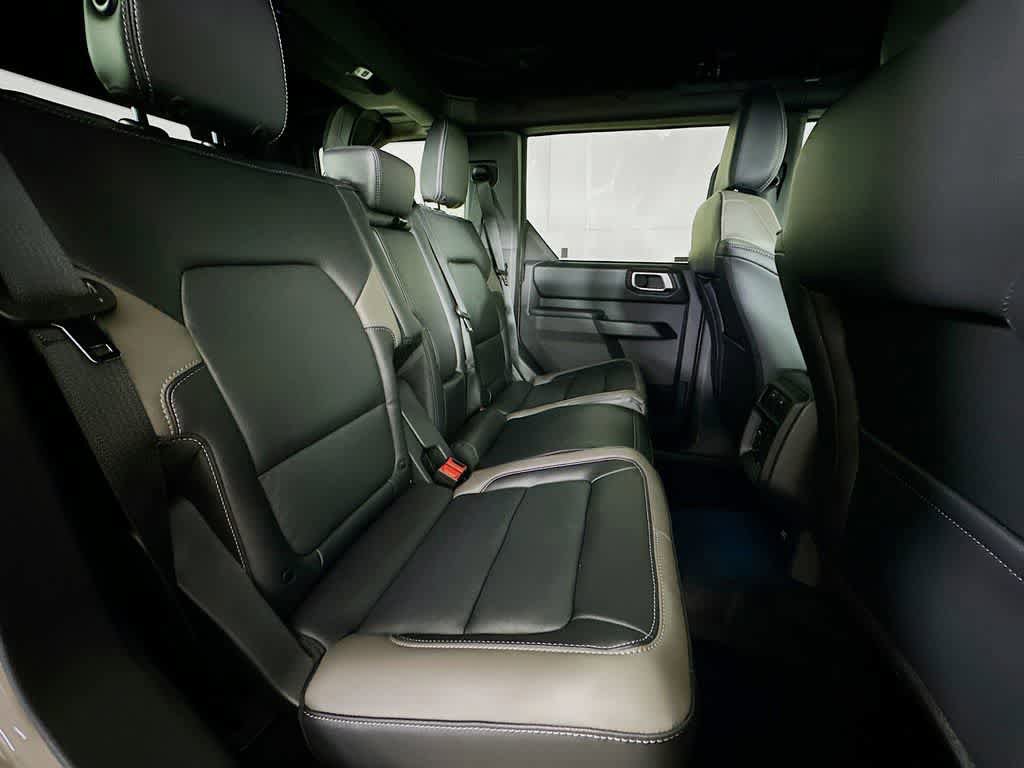New 2025 Ford Bronco Outer Banks AWD/4WD image 31