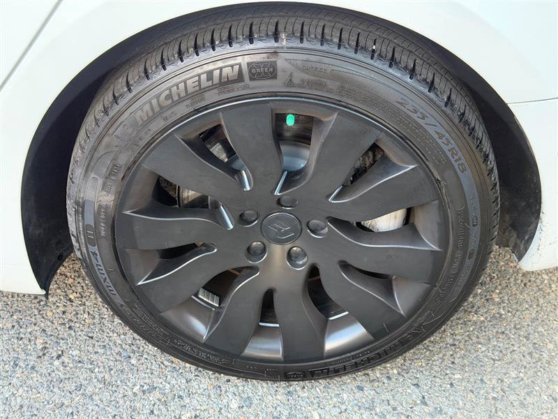 Used 2020 Tesla Model 3 Long Range AWD/4WD image 13