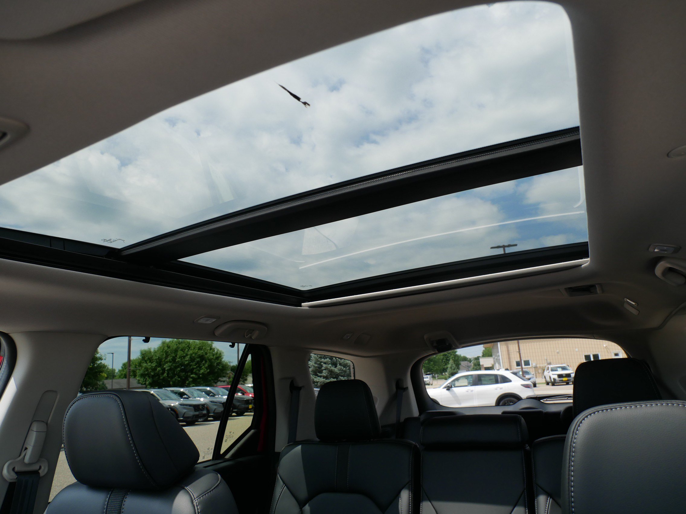 Certified 2023 Honda Pilot Touring image 33