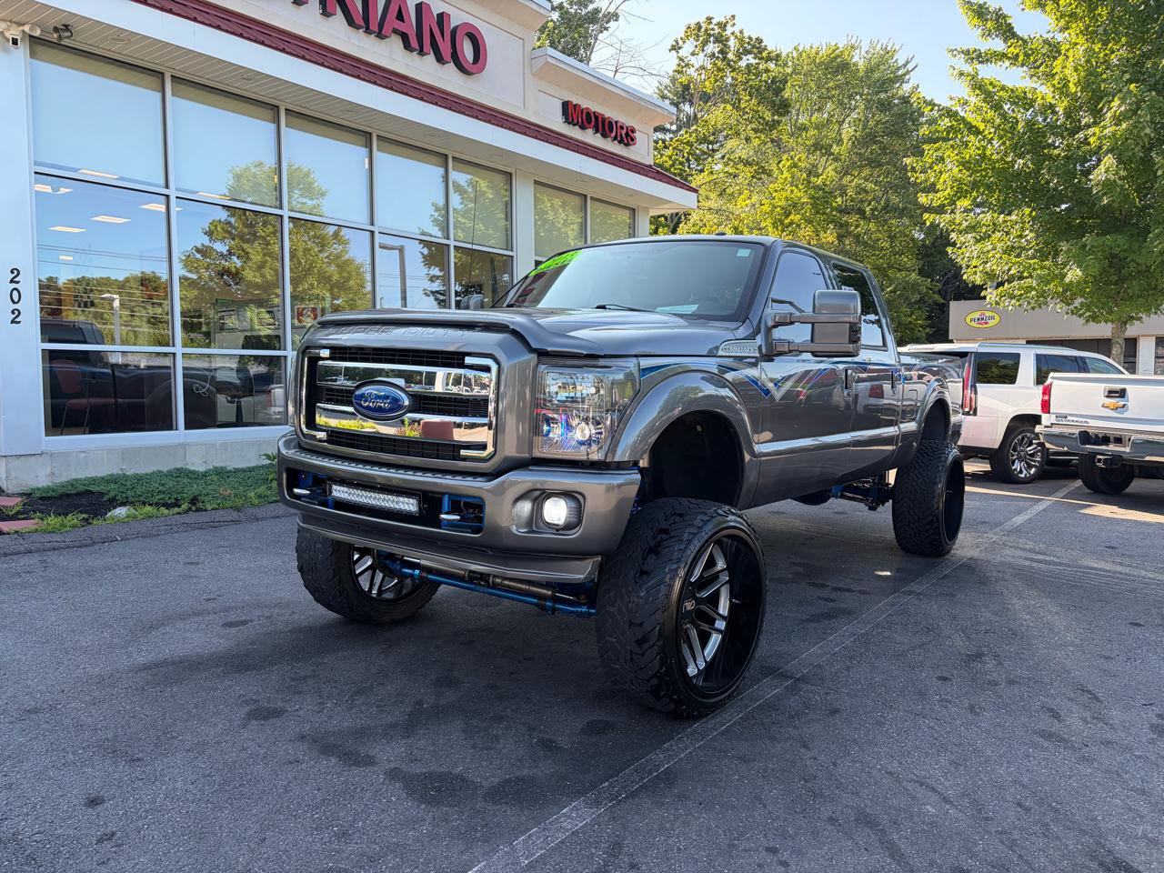 Used 2013 Ford F250 Lariat w/ Lariat Ultimate Pkg AWD/4WD image 2