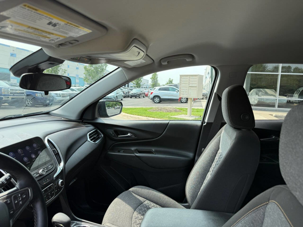 Used 2023 Chevrolet Equinox LT image 16