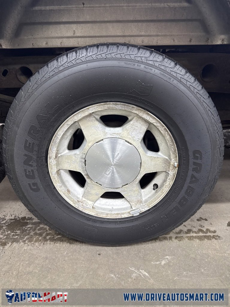 Used 2004 GMC Sierra 1500 SLE w/ Light Duty Power Package image 11