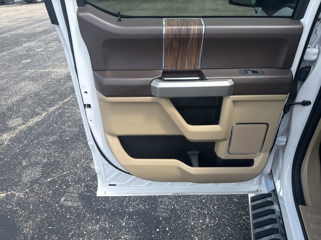 Used 2018 Ford F150 Lariat w/ Equipment Group 502A Luxury image 28