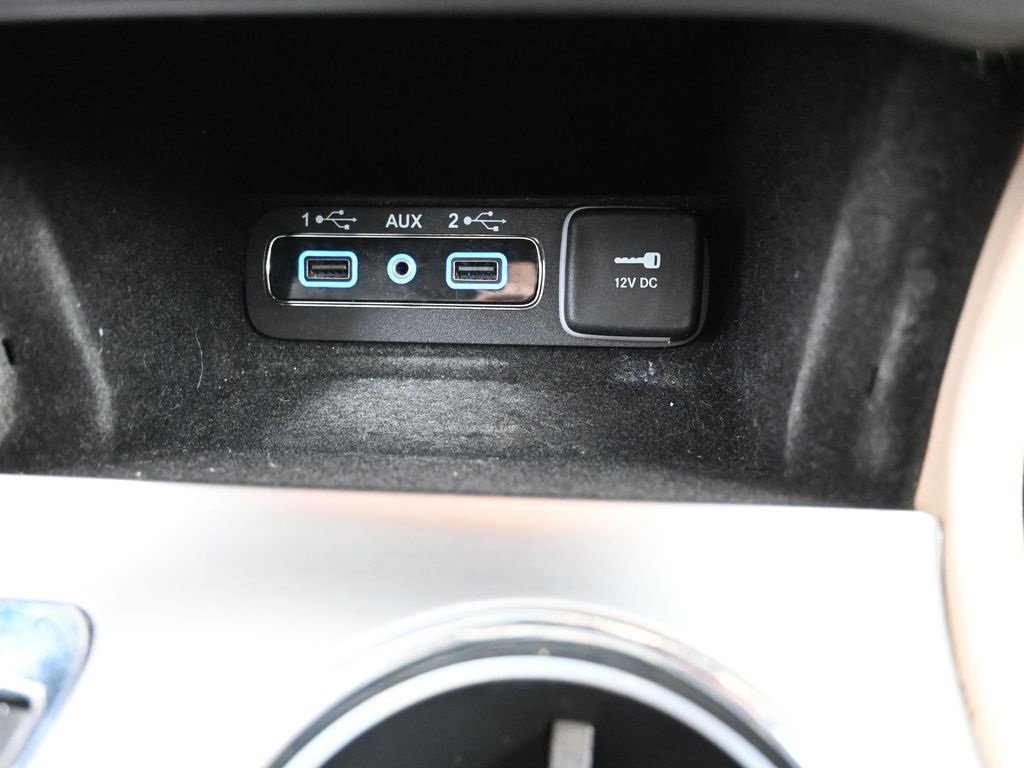 Used 2020 Jeep Grand Cherokee Limited w/ Trailer Tow Group IV image 30