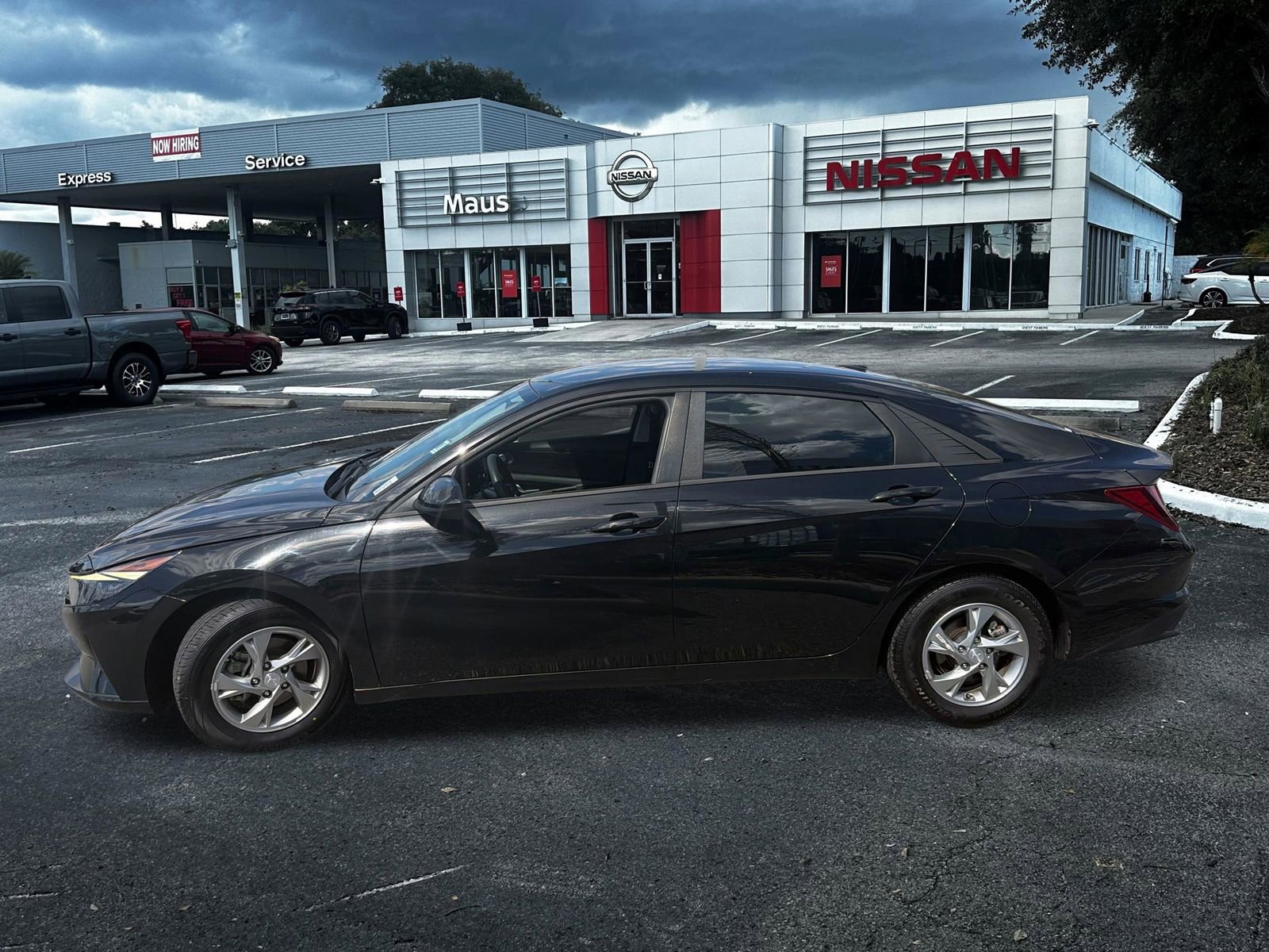 Used 2021 Hyundai Elantra SE w/ Preferred Accessory Package image 5