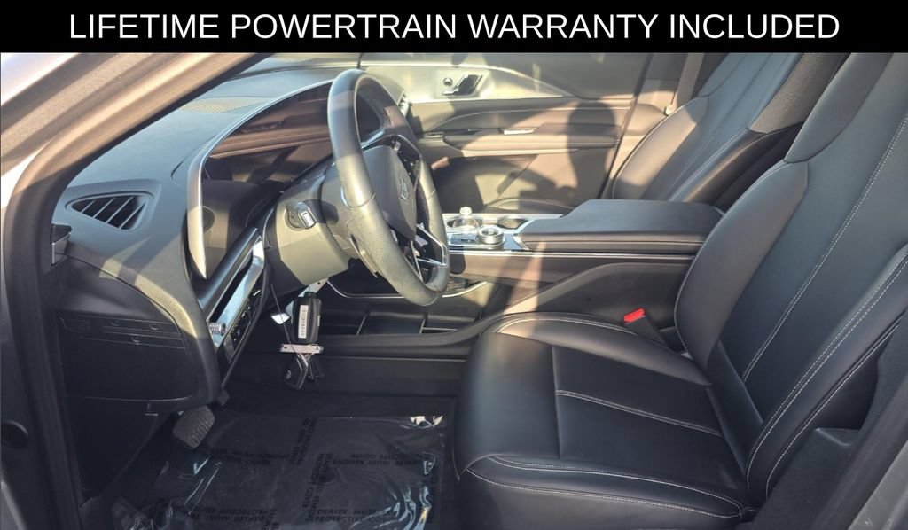 Used 2024 Cadillac Lyriq Tech RWD image 11