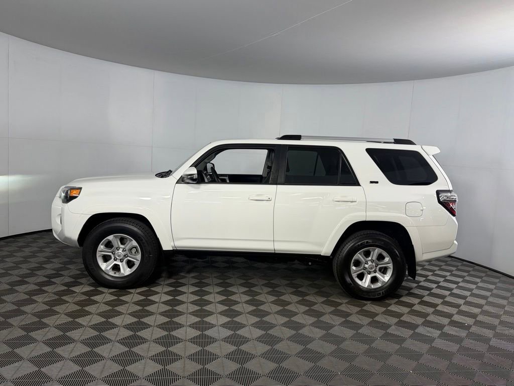 Used 2023 Toyota 4Runner SR5 Premium RWD image 10