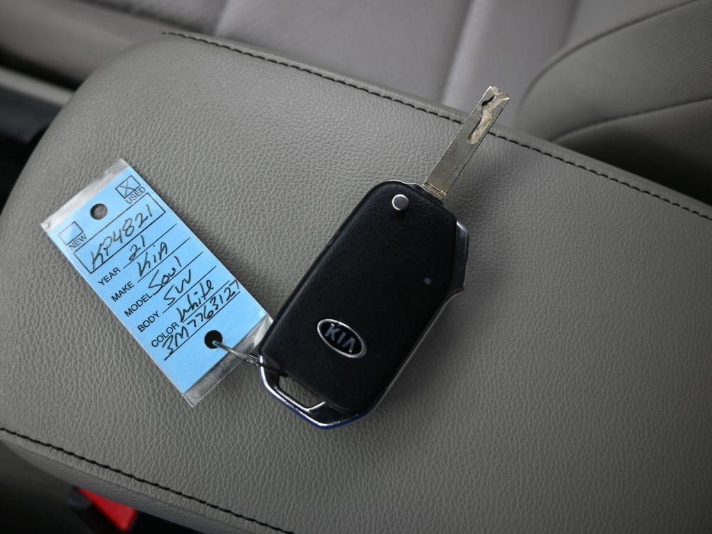 Used 2021 Kia Soul LX image 18