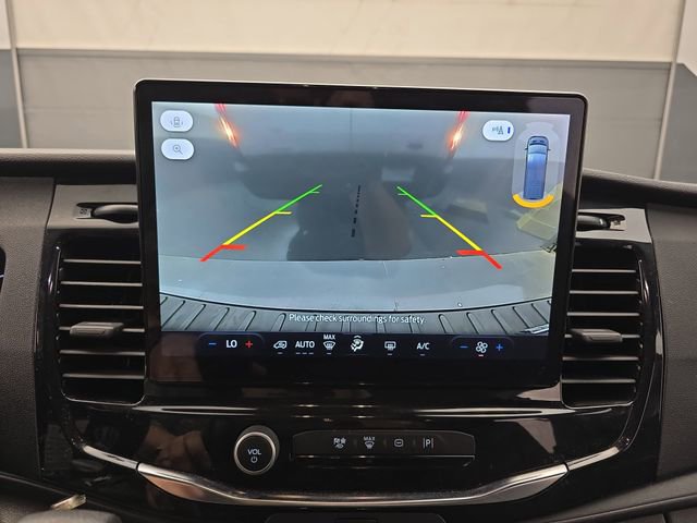 Used 2023 Ford Transit 350 XLT image 19