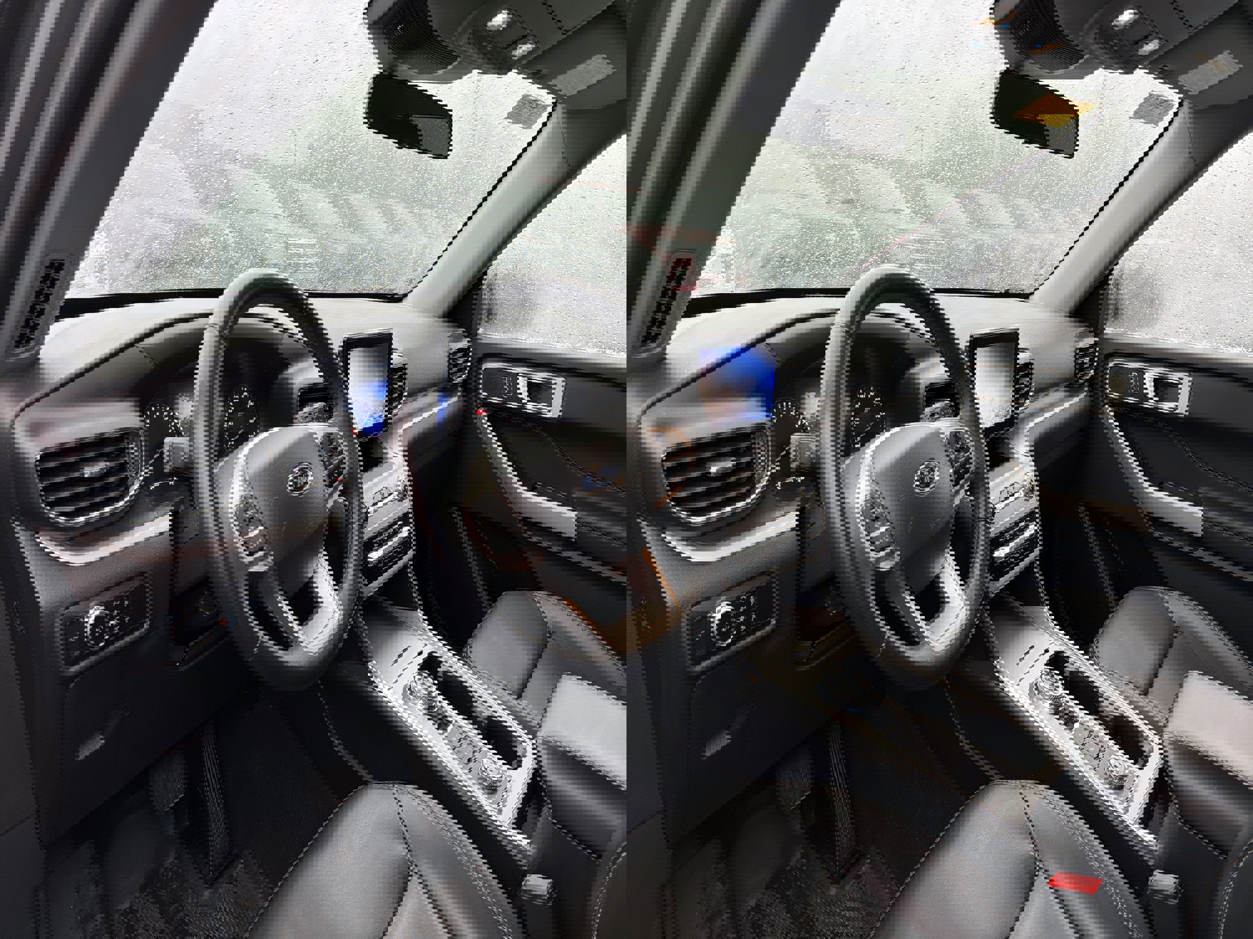 Used 2023 Ford Explorer XLT w/ Equipment Group 202A image 8