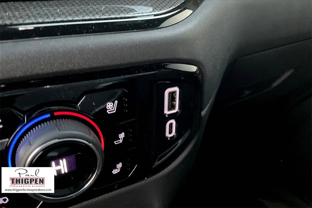 Used 2025 Chevrolet Silverado 2500 LT w/ Convenience Package image 32