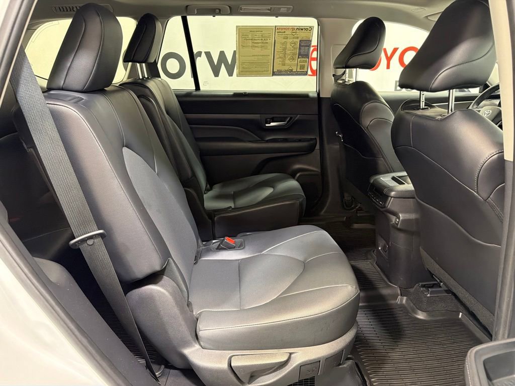 Used 2024 Toyota Grand Highlander AWD Hybrid image 15