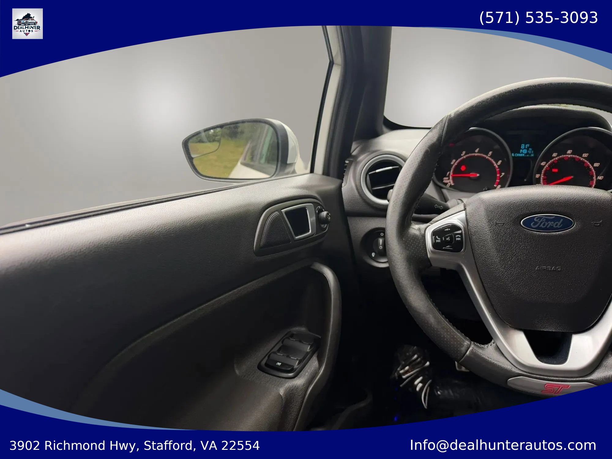 Used 2015 Ford Fiesta ST FWD image 27