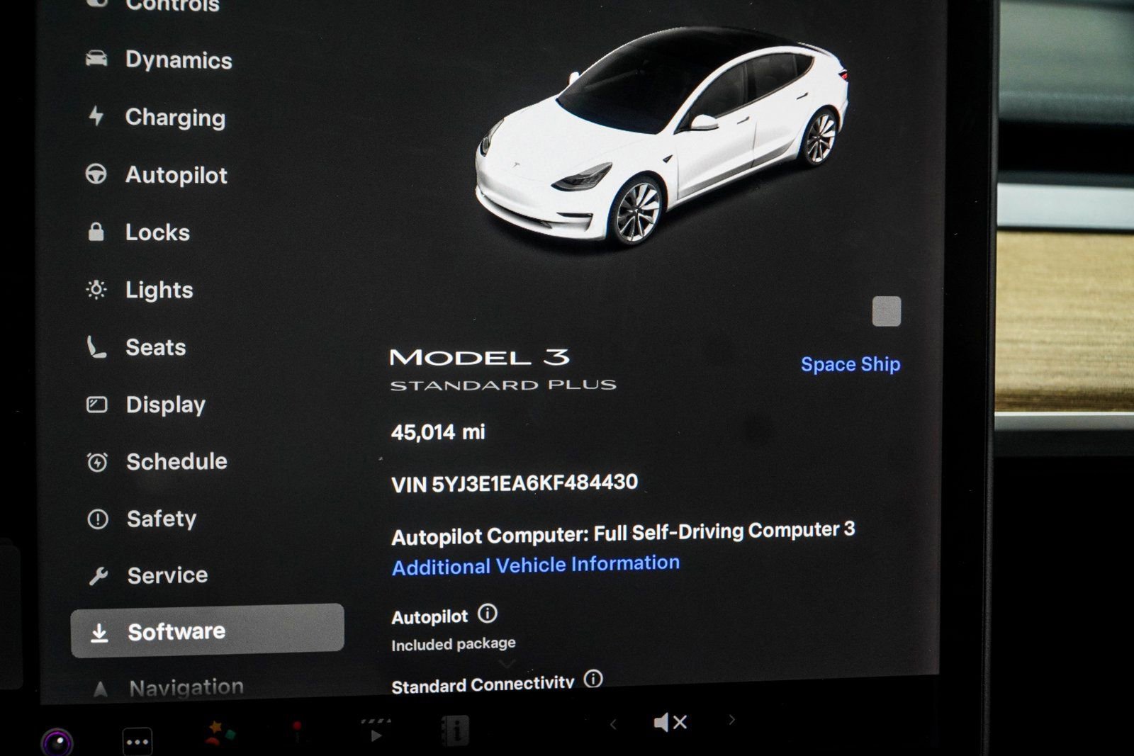 Used 2019 Tesla Model 3 Standard Range image 26