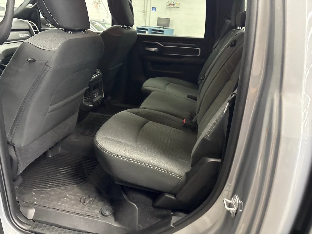 Used 2020 RAM 2500 Big Horn w/ Level 2 Equipment Group AWD/4WD image 10