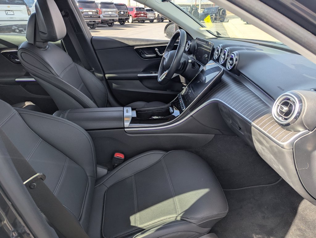 Used 2023 Mercedes-Benz C 300 Sedan image 31