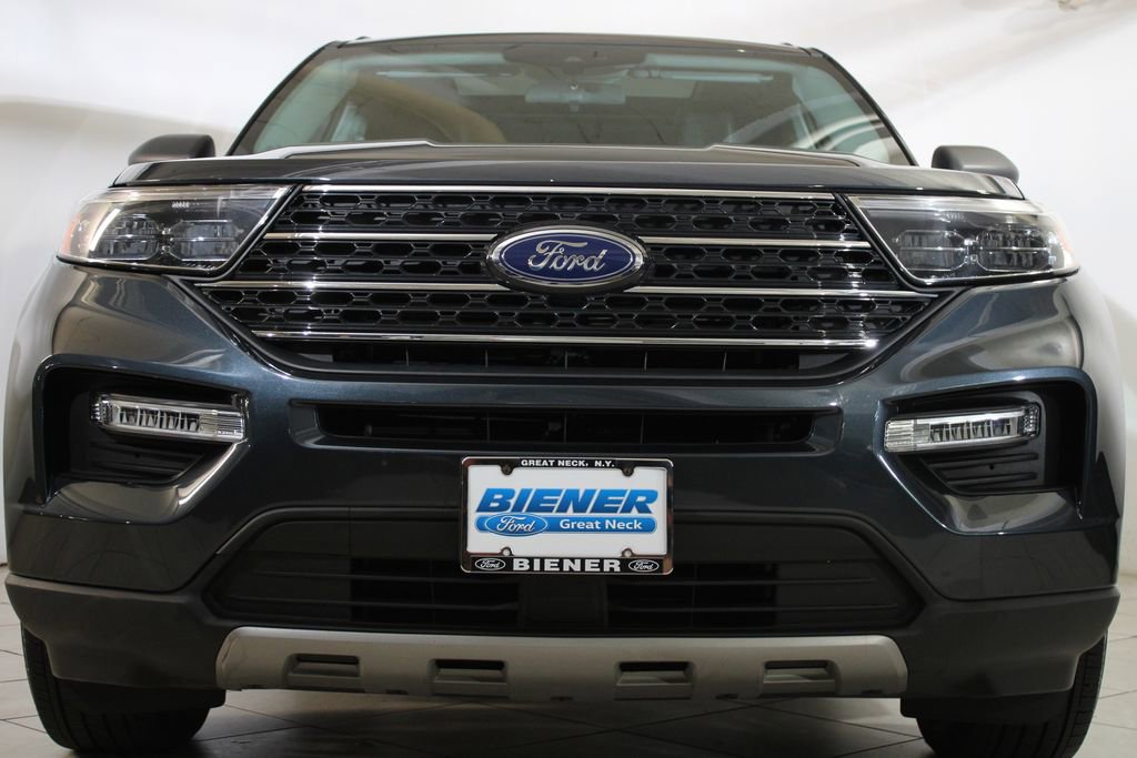 Certified 2022 Ford Explorer XLT w/ Equipment Group 202A image 24