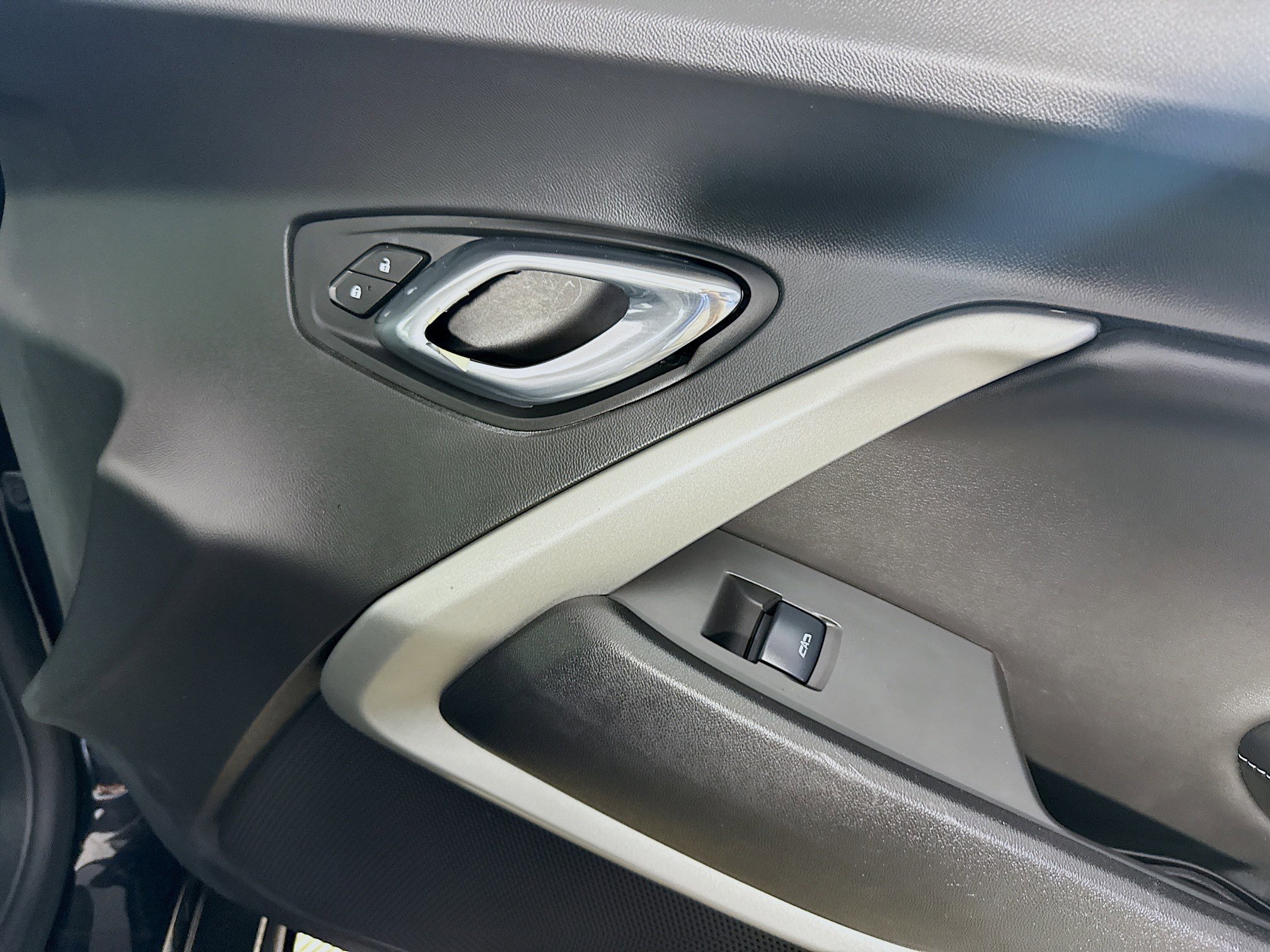 Used 2017 Chevrolet Camaro LT image 29