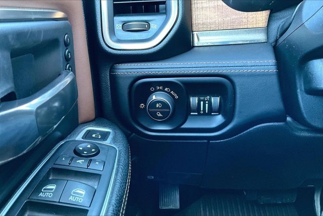 Used 2019 RAM 3500 Limited w/ Max Tow Package image 16