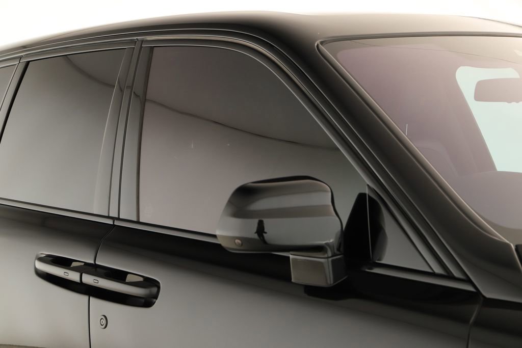 Used 2025 Rolls-Royce Cullinan Black Badge image 46