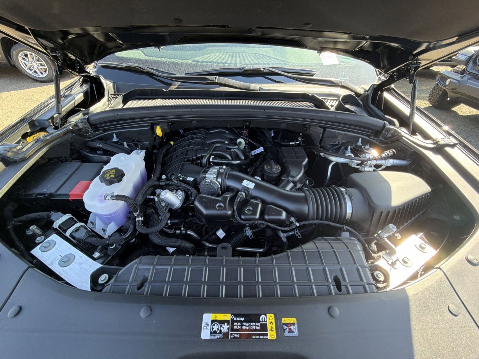 New 2025 Jeep Grand Cherokee Limited w/ Luxury Tech Group II image 28