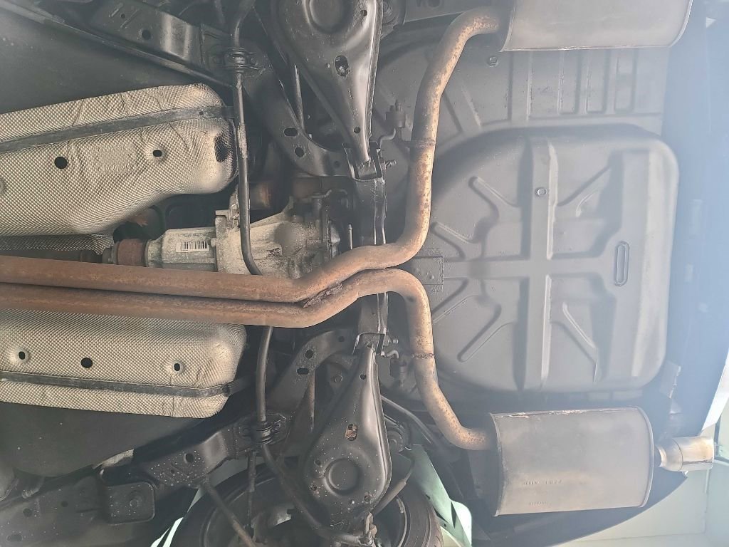 Used 2010 Ford Taurus SHO image 20