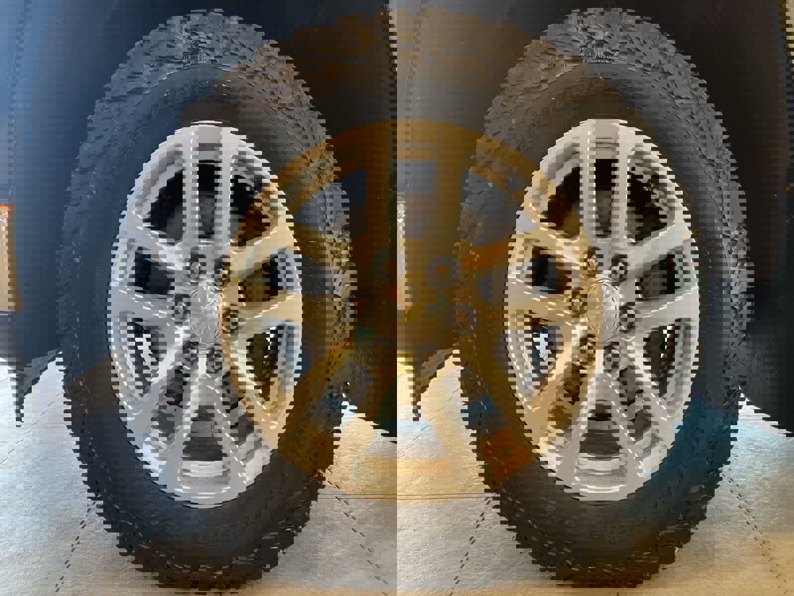 Used 2021 Chevrolet Silverado 1500 LT w/ Z71 Off-Road Package image 9