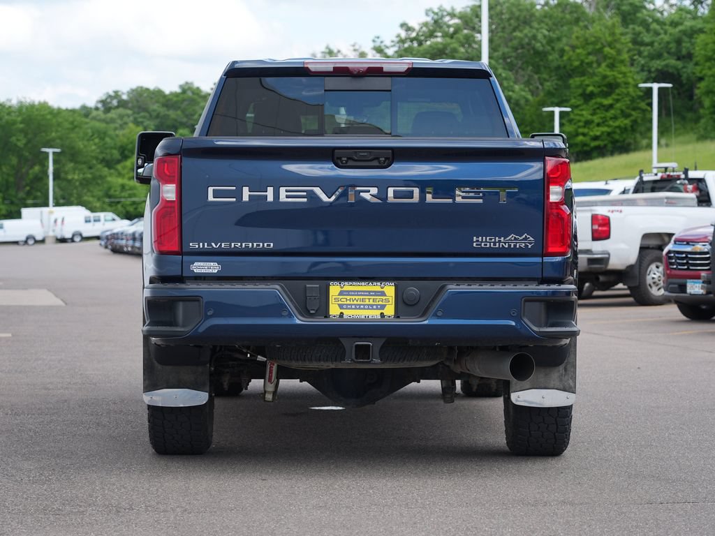 Used 2023 Chevrolet Silverado 3500 High Country w/ Z71 Off-Road Package AWD/4WD image 4
