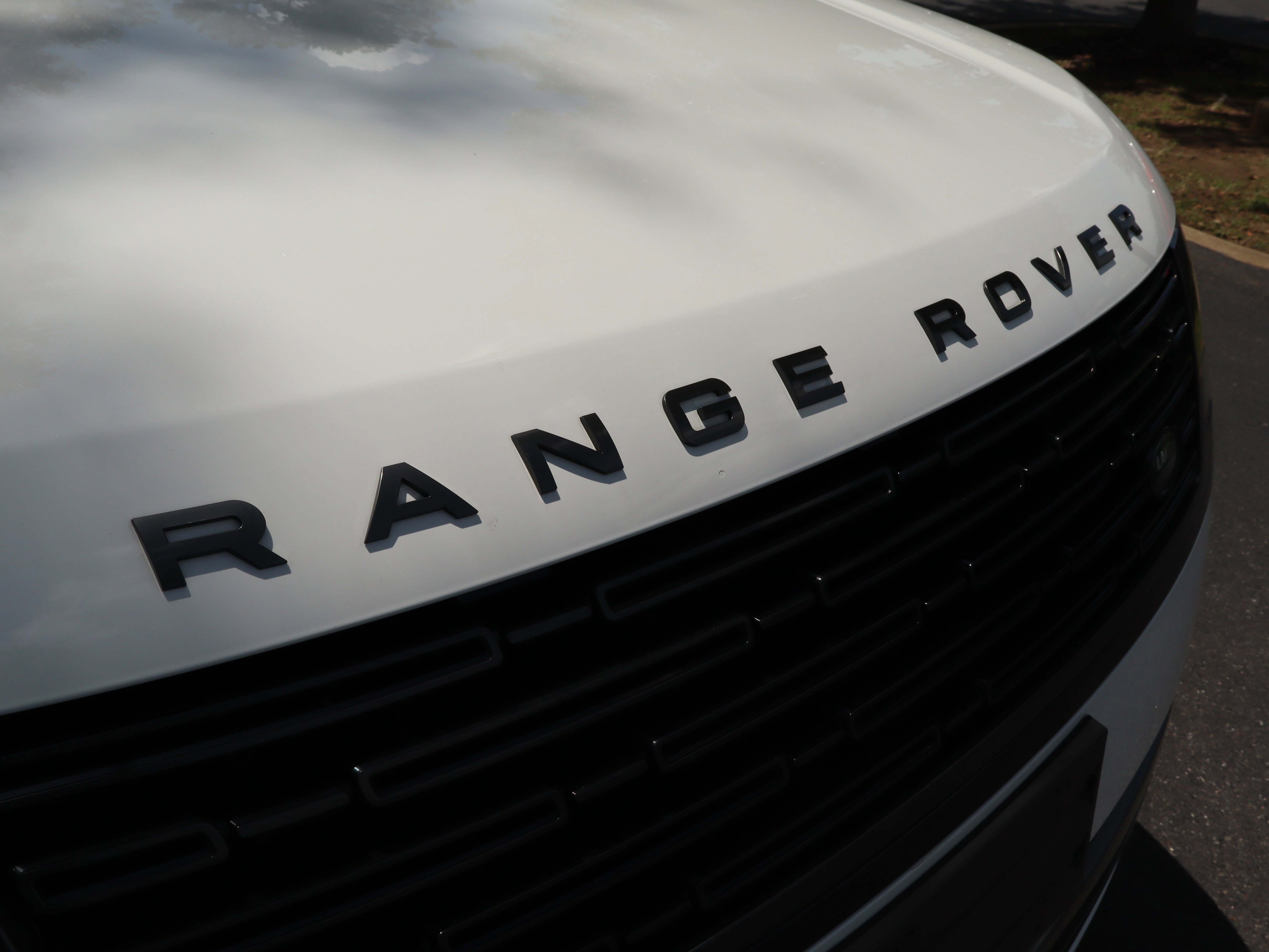 Used 2024 Land Rover Range Rover Long Wheelbase SE AWD/4WD image 45