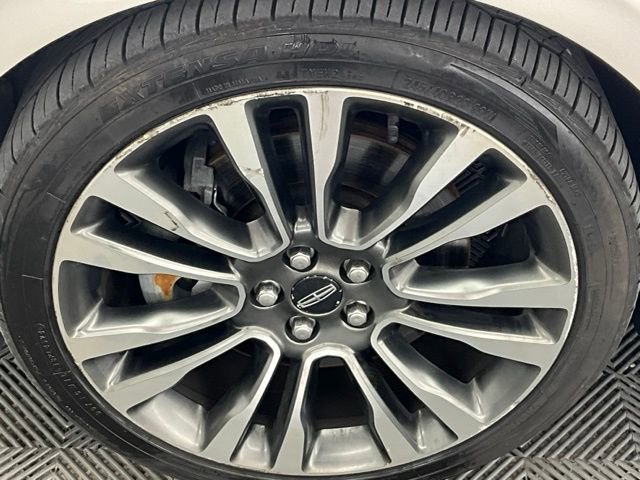 Used 2018 Lincoln Continental Reserve w/ Continental Climate Package image 19