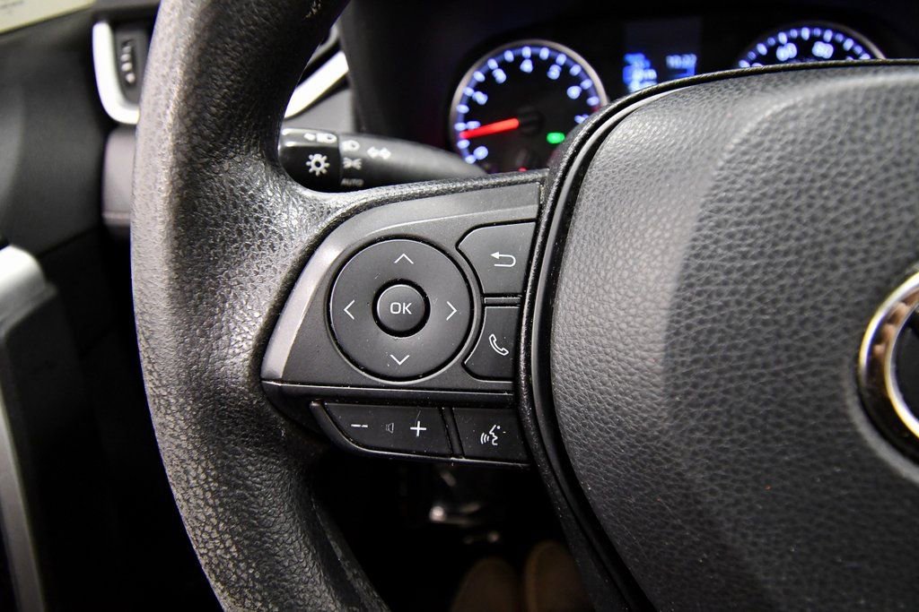 Used 2022 Toyota RAV4 XLE AWD/4WD image 20