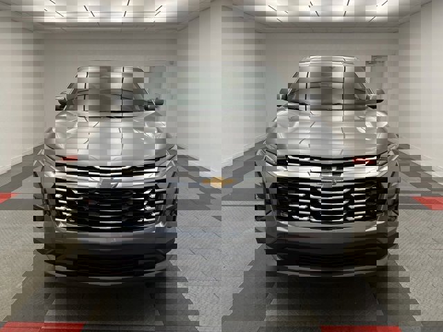 New 2026 Chevrolet Equinox LT image 2