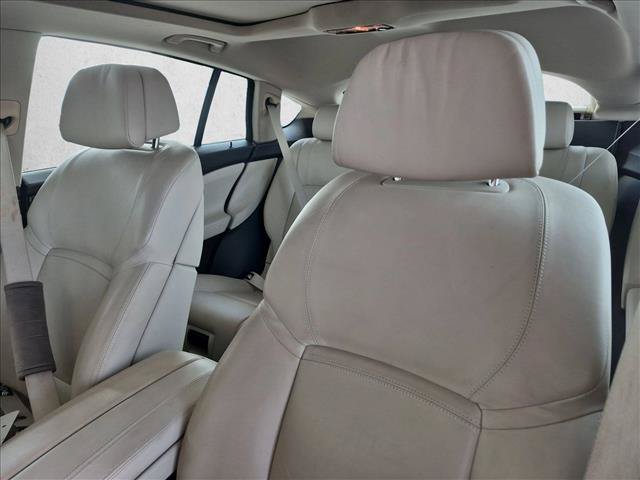 Used 2010 BMW 550i Gran Turismo RWD image 12