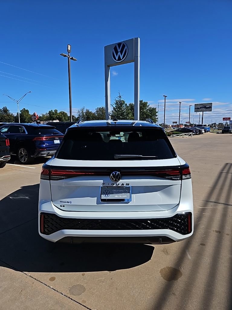 New 2026 Volkswagen Tiguan SE R-Line image 6