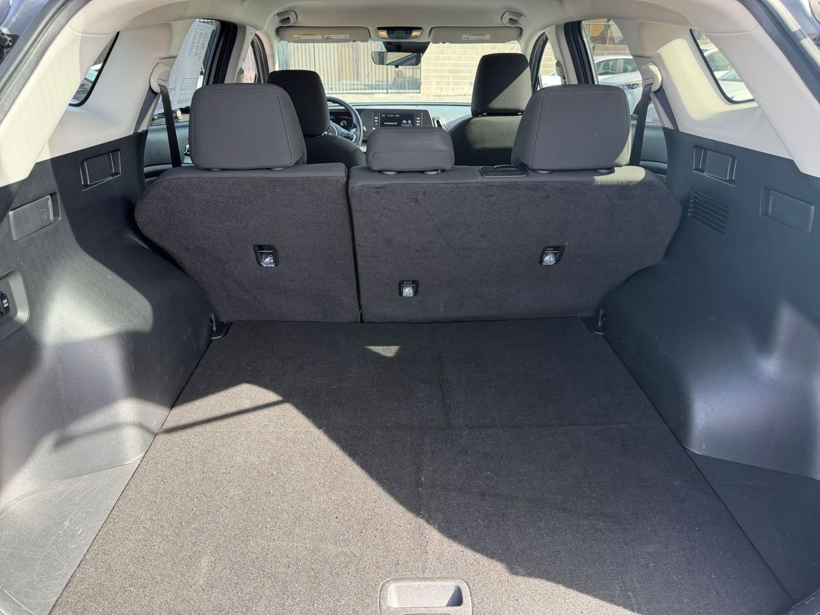 Used 2025 Kia Sportage LX image 29