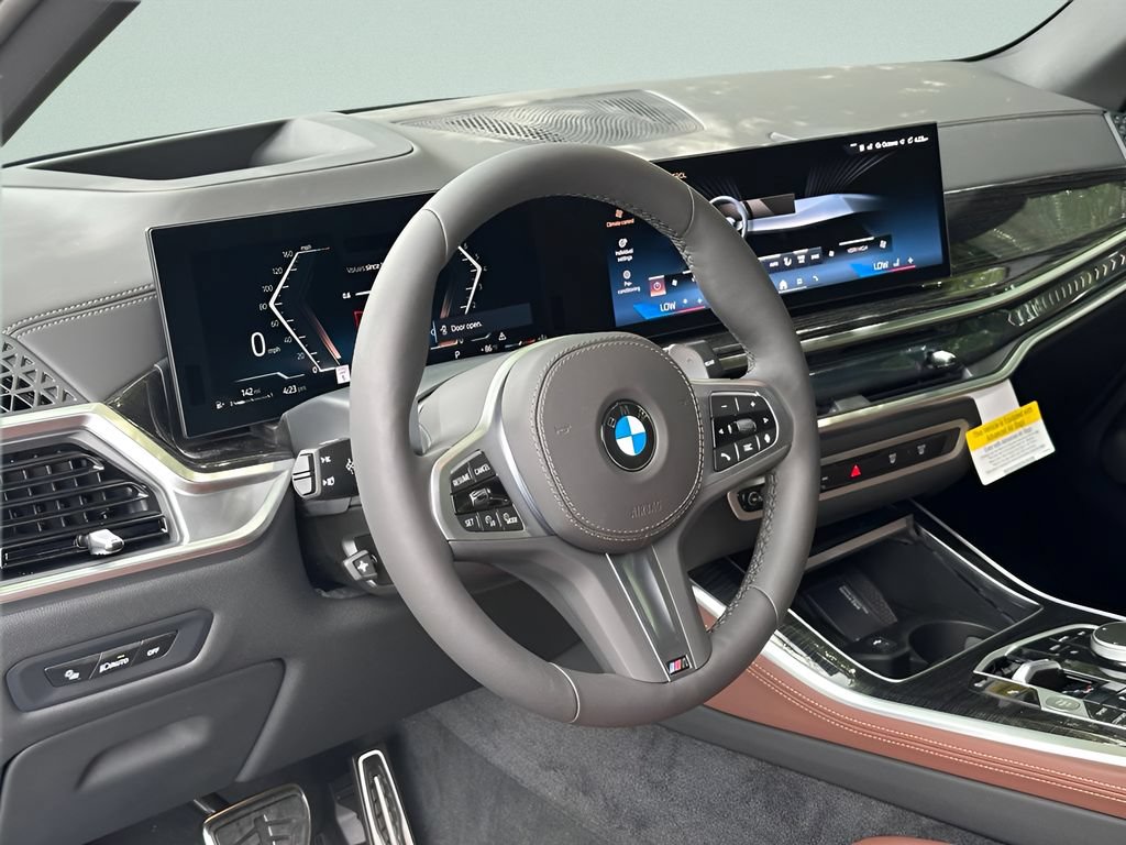 New 2026 BMW X5 xDrive40i w/ M Sport Package AWD/4WD image 14