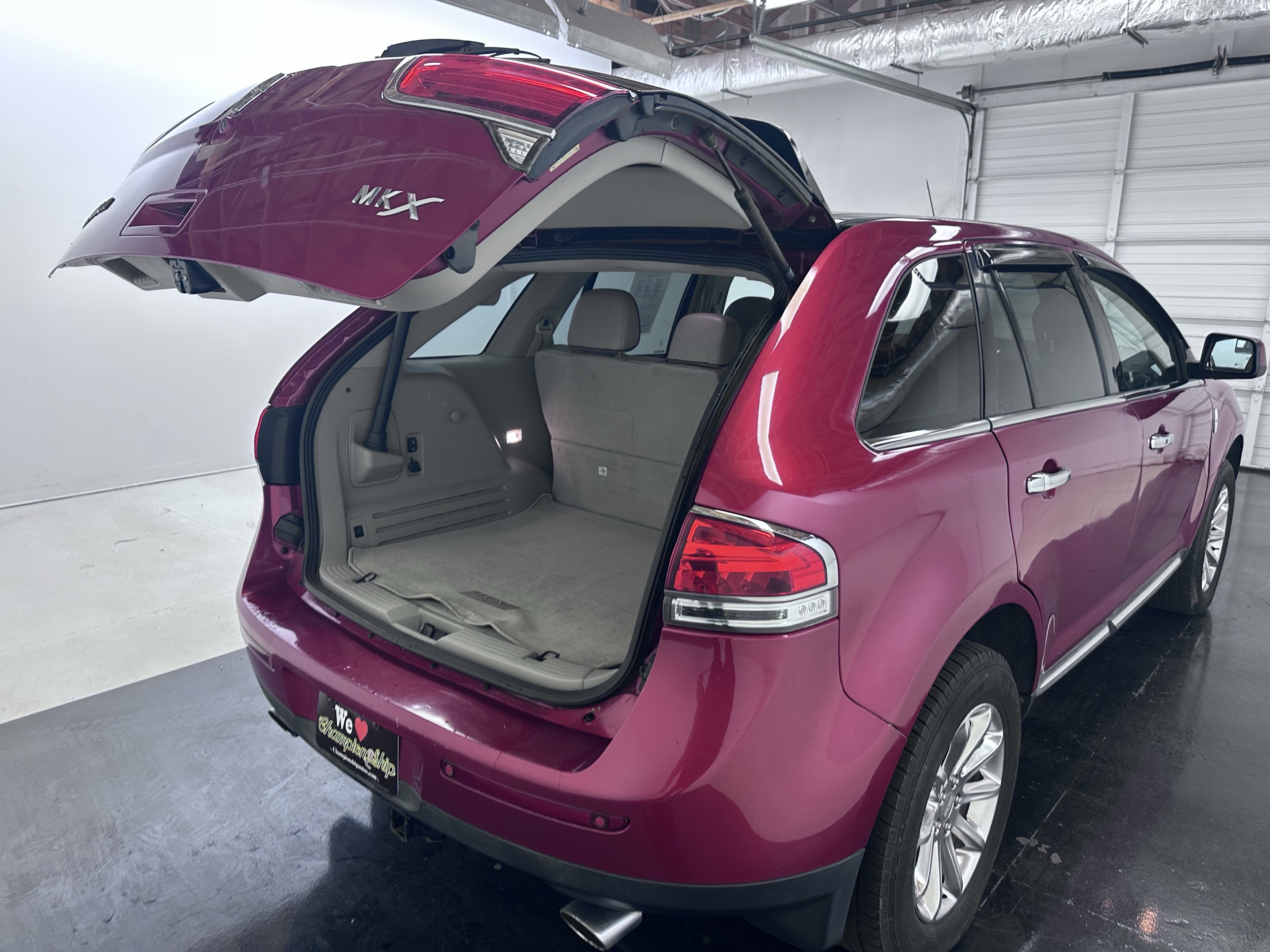 Used 2011 Lincoln MKX 2WD w/ 101A Rapid Spec Order Code image 32