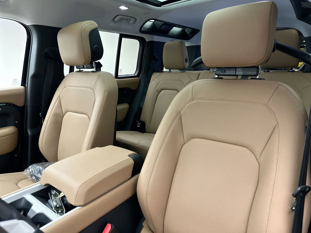 New 2026 Land Rover Defender 110 S AWD/4WD image 18