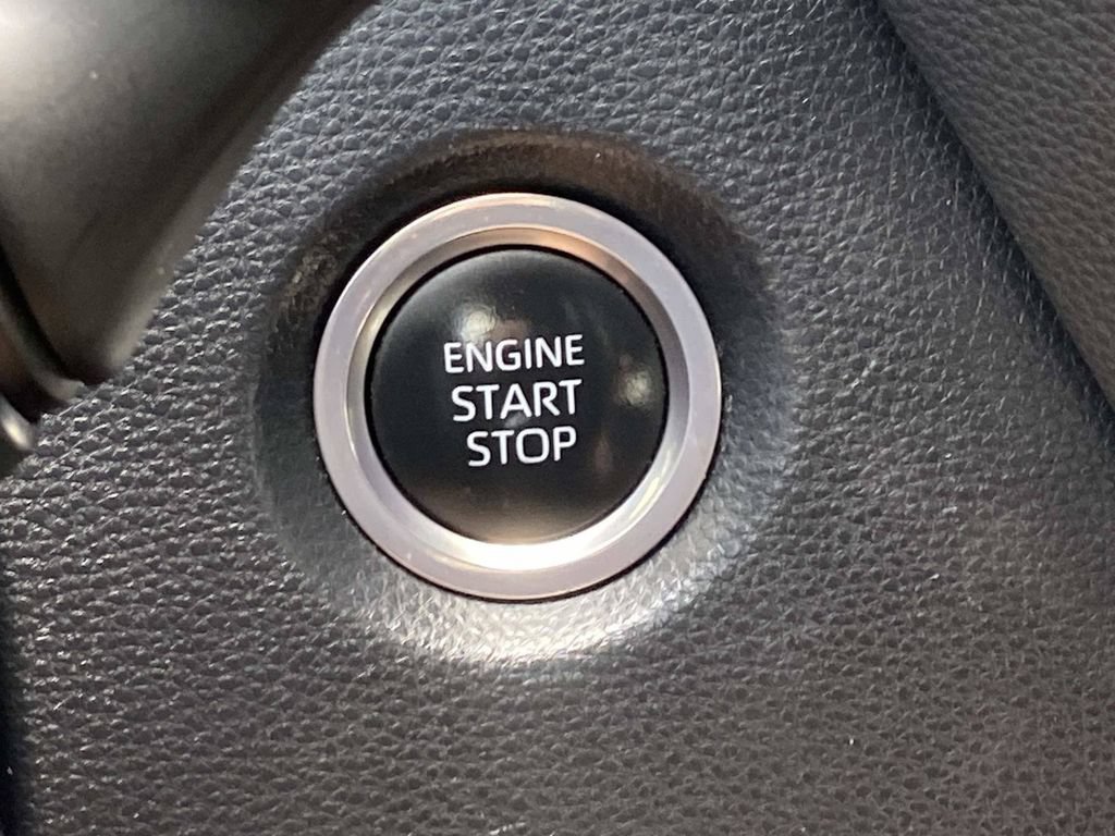 Used 2024 Toyota Corolla SE FWD image 31