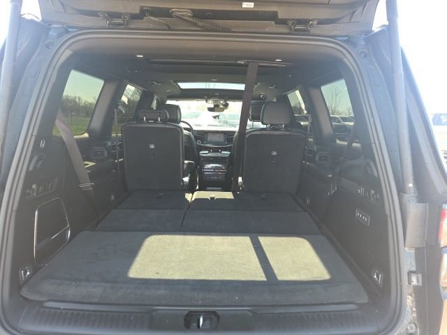 Used 2022 Jeep Wagoneer Series III w/ Premium Group I AWD/4WD image 12