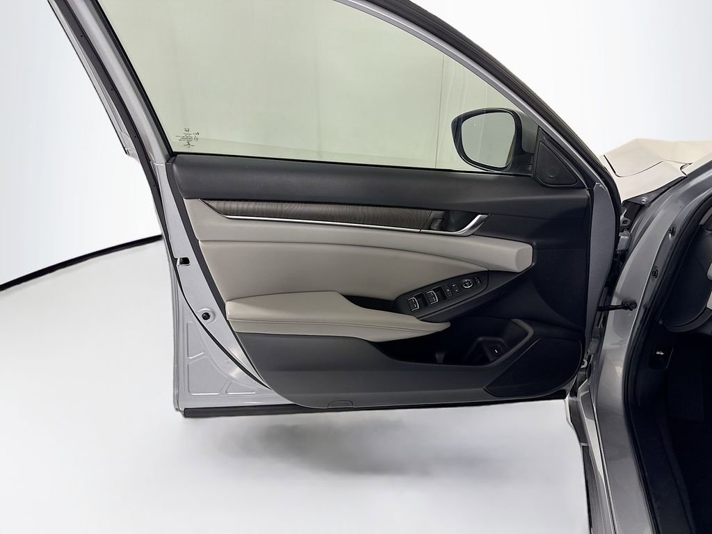 Certified 2020 Honda Accord EX image 24