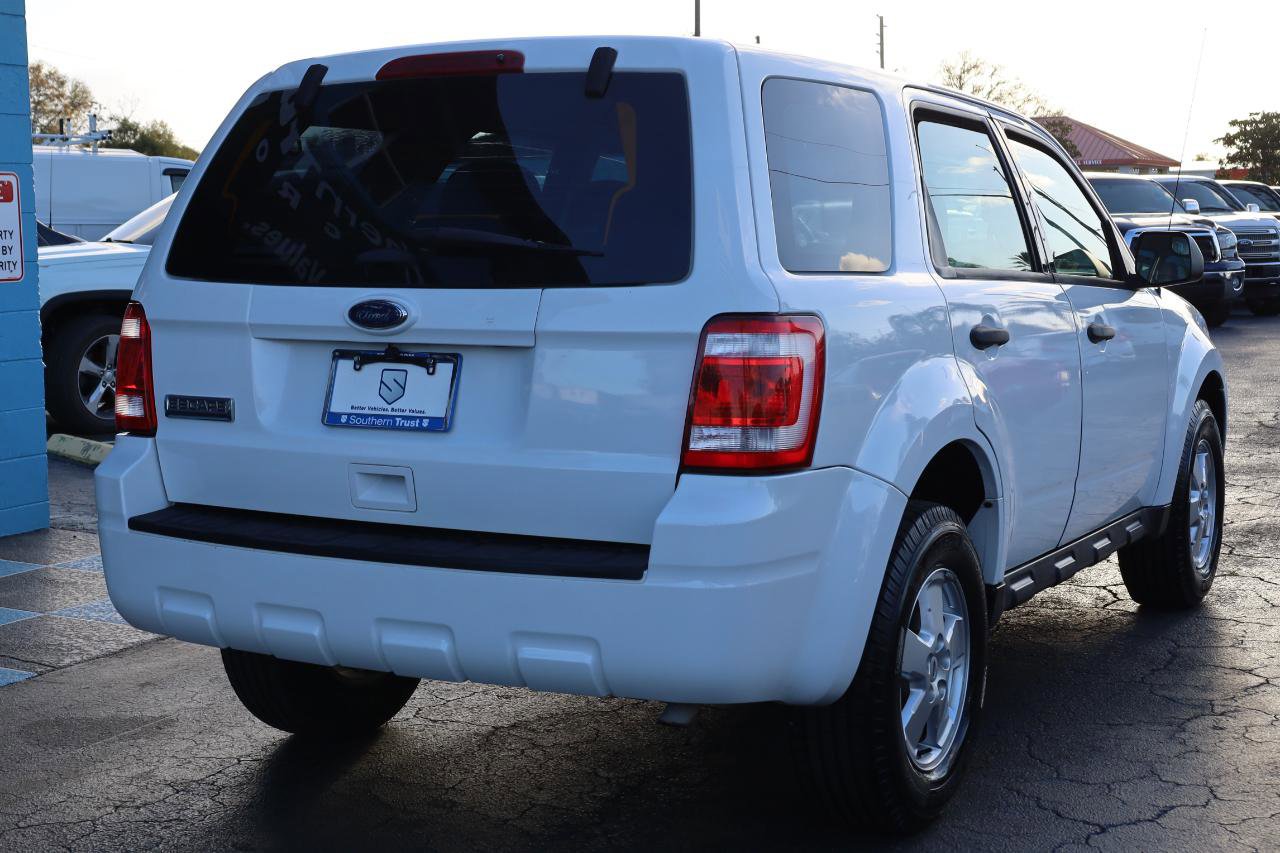 Used 2011 Ford Escape XLS w/ 101A Rapid Spec Order Code FWD image 4