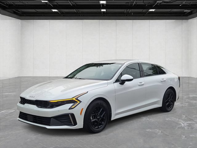 New 2025 Kia K5 LXS FWD image 1