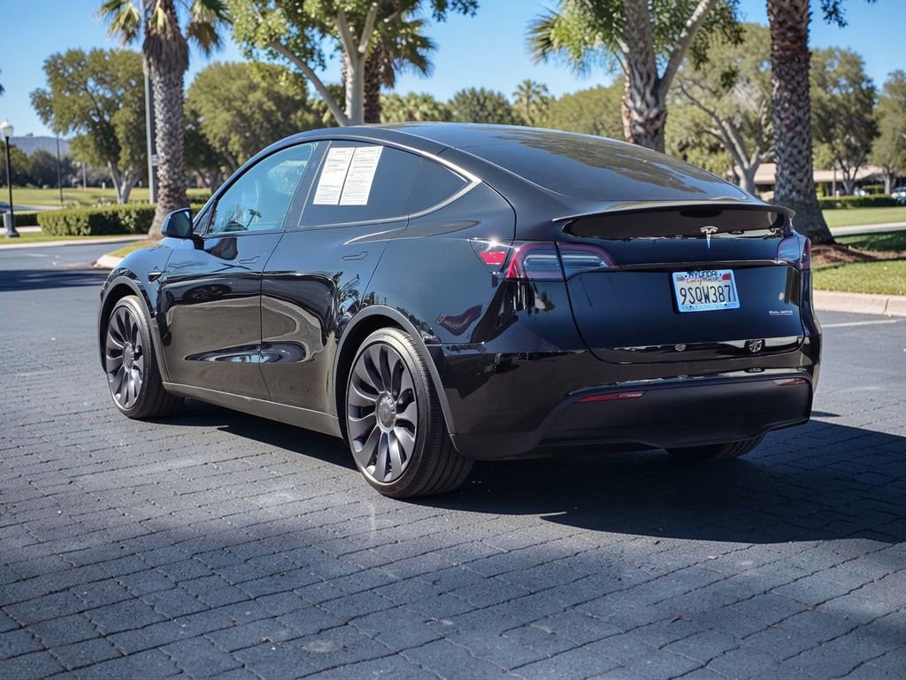 Used 2025 Tesla Model Y Performance image 7