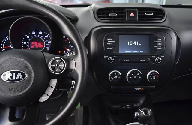 Used 2019 Kia Soul FWD image 11