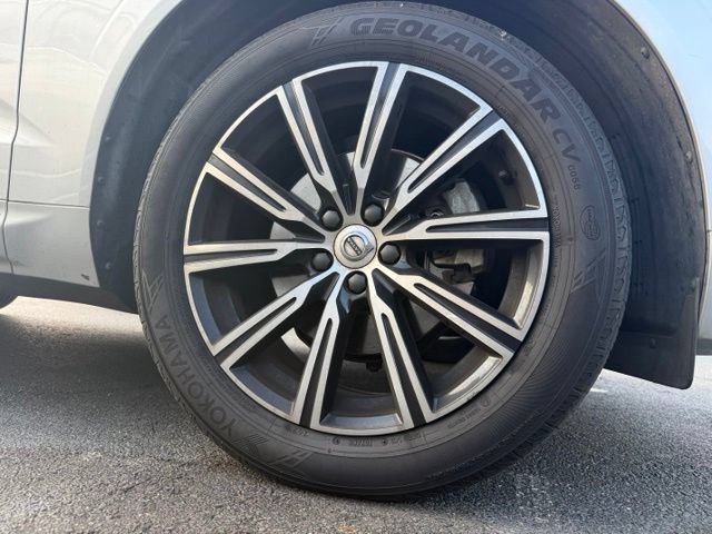 Used 2020 Volvo XC60 T5 Inscription FWD image 6