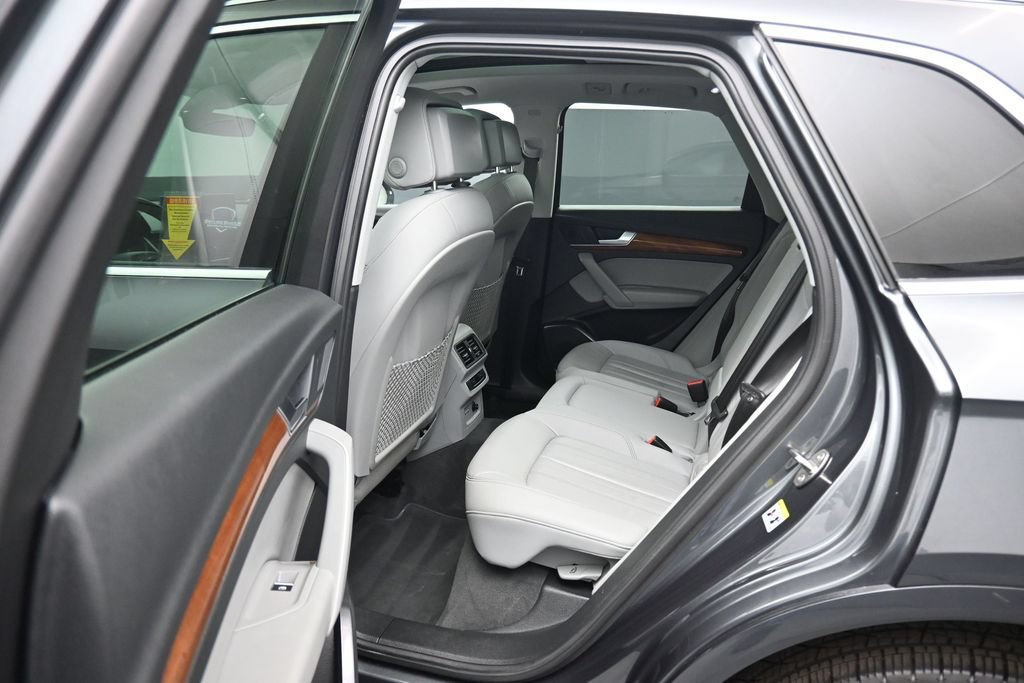 Used 2022 Audi Q5 2.0T Premium AWD/4WD image 33