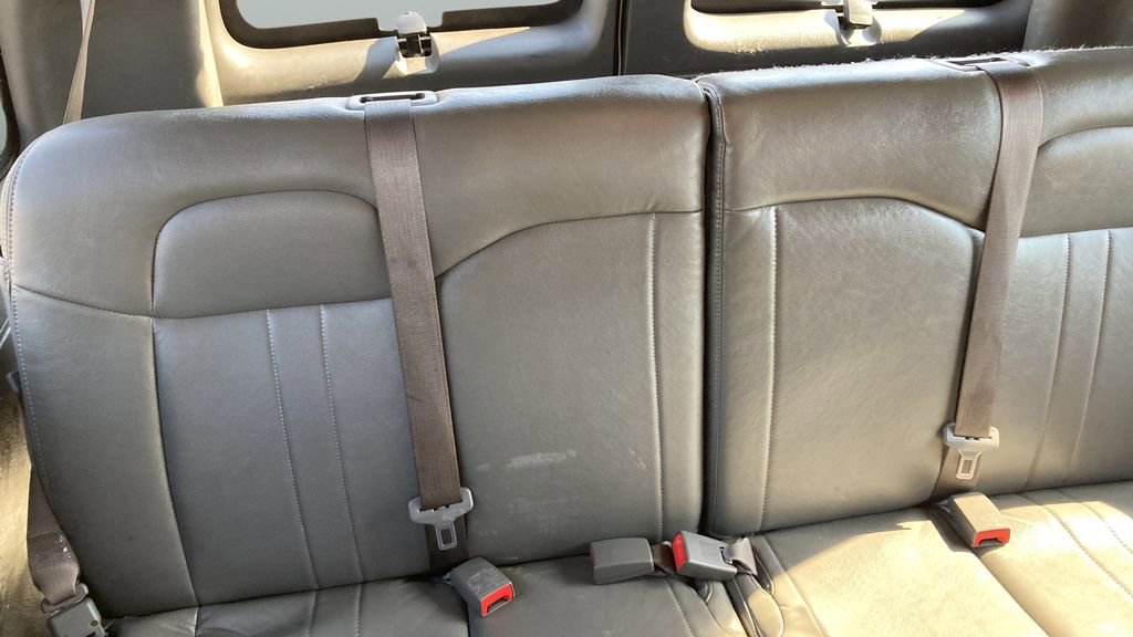 Used 2019 Chevrolet Express 2500 LS image 16